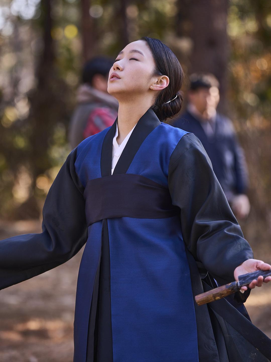 韩国票房：本土片《破墓》首映日领跑 | Yonhap News Agency